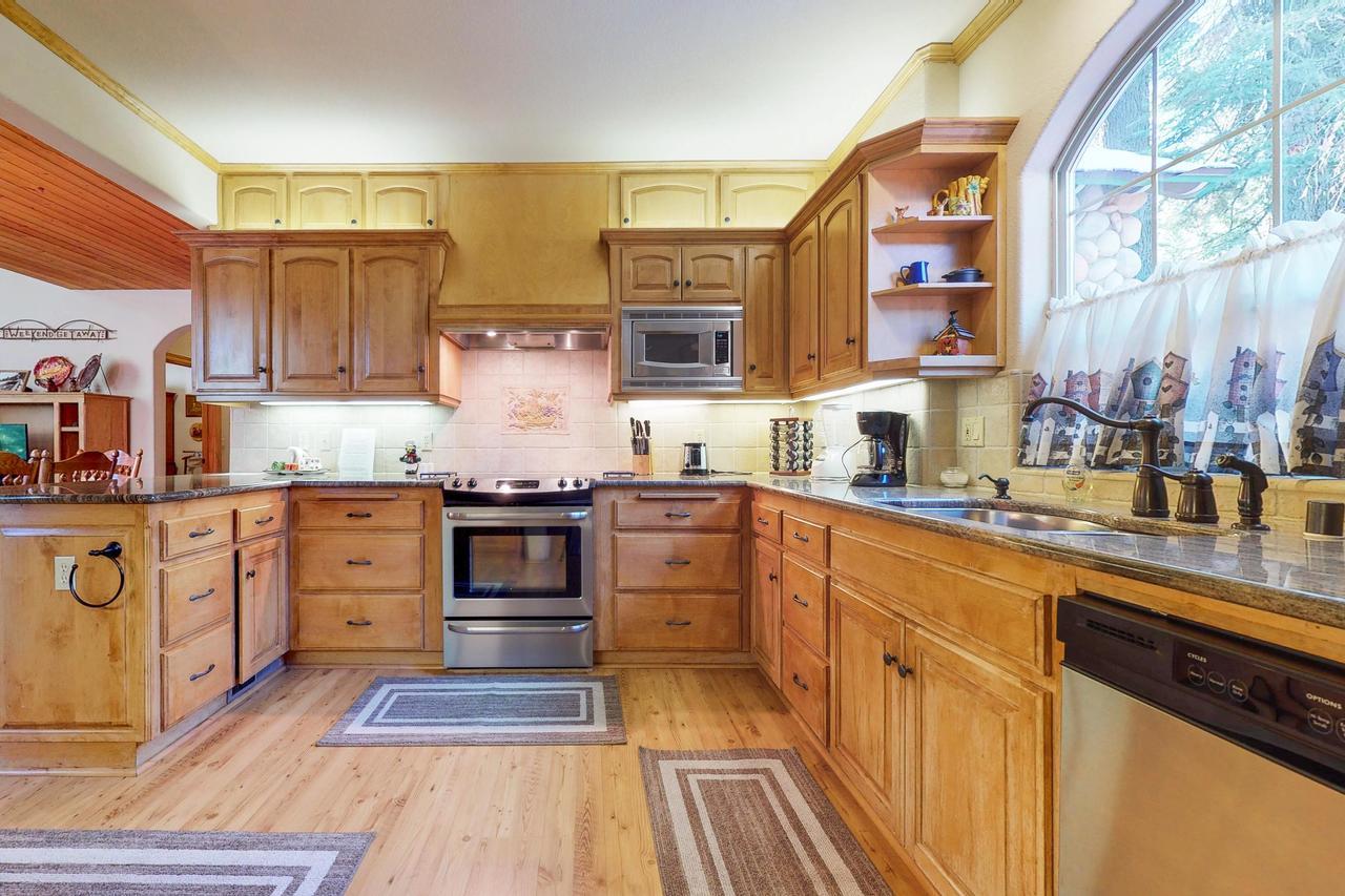 New England Cottage Шейвър Лейк Екстериор снимка
