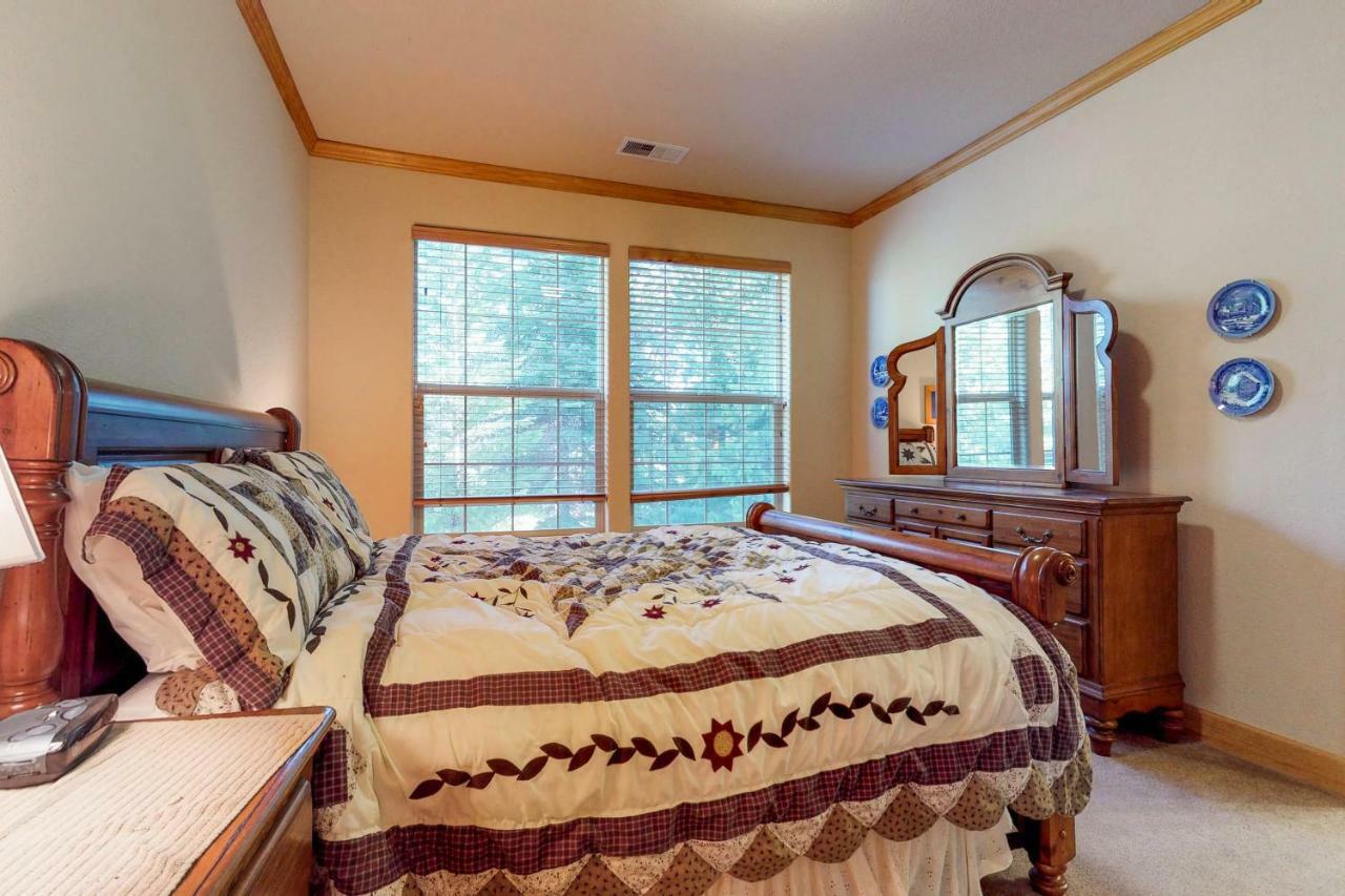 New England Cottage Шейвър Лейк Екстериор снимка