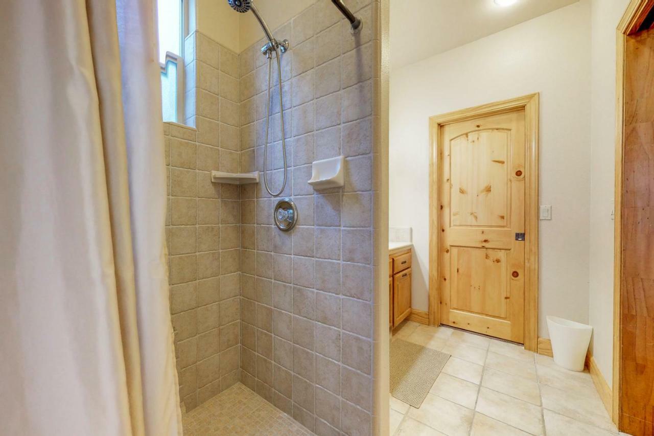 New England Cottage Шейвър Лейк Екстериор снимка